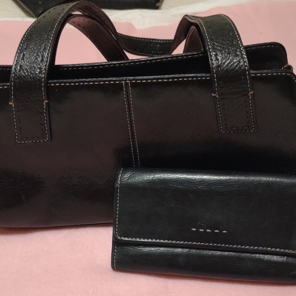 FOSSIL Black Leather Handbag and Wallet Set